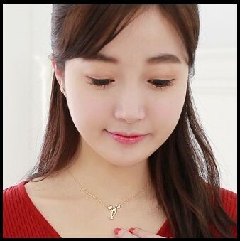 藏銀合金日韓潮流 吊墜項(xiàng)鏈女 合金鑲鉆鎖骨鏈送情侶禮物六C4-3-3