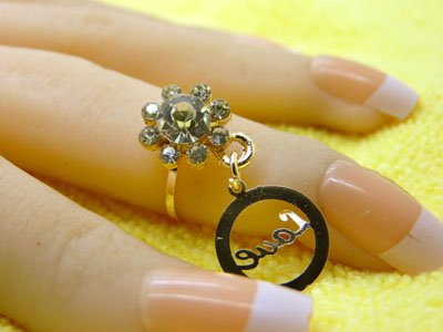 女款式指環(huán) 金色戒指 復(fù)古風(fēng)女士寶石戒指 百搭款指環(huán)